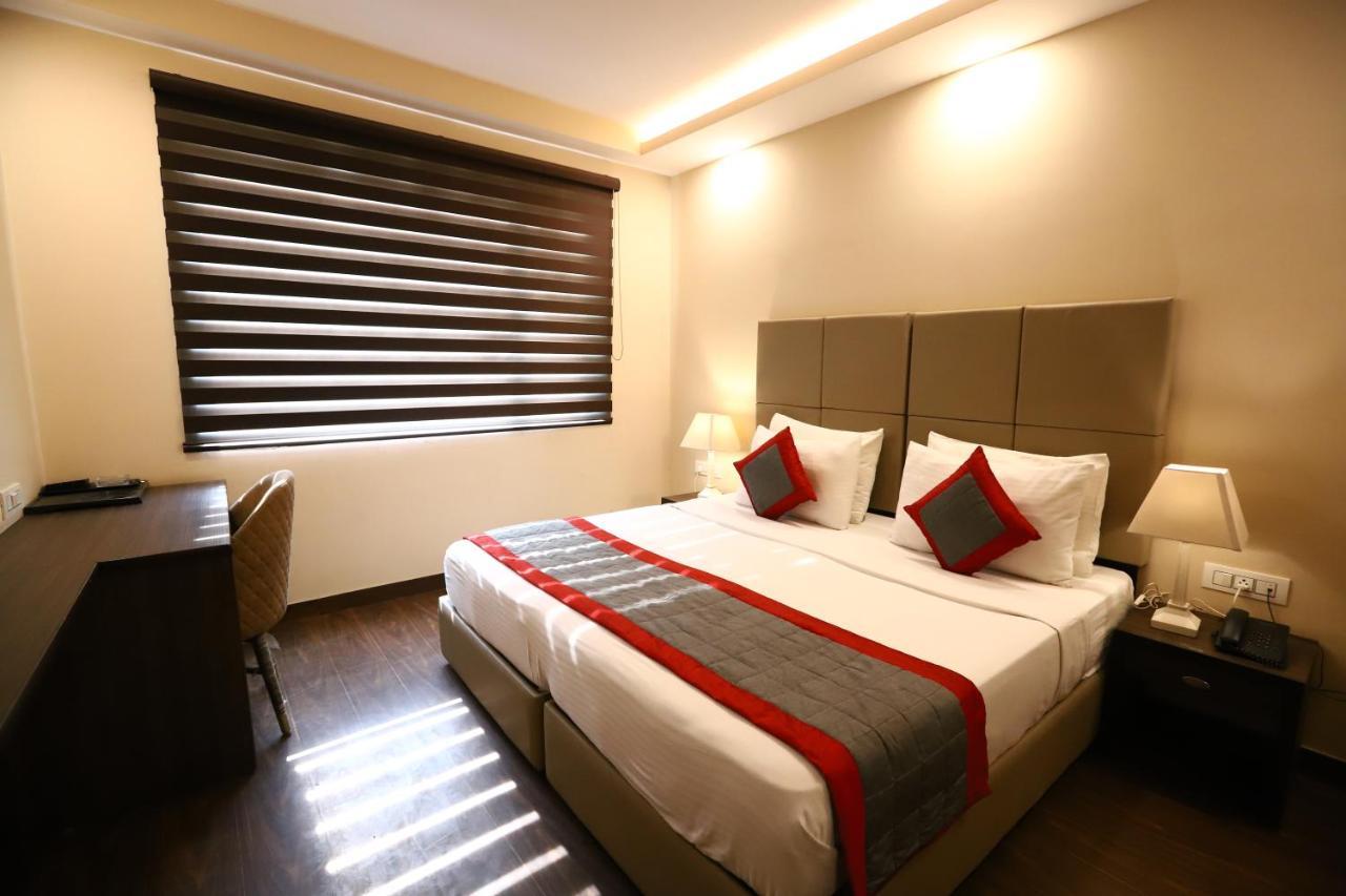 Hotel Azulo Inn Bhikaji Cama Place Delhi - Couple Friendly Local Ids Accepted Νέο Δελχί Εξωτερικό φωτογραφία